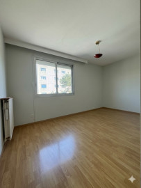 
                                                                                        Vente
                                                                                         Appartement 94 m² à vendre sur Décines Charpieu