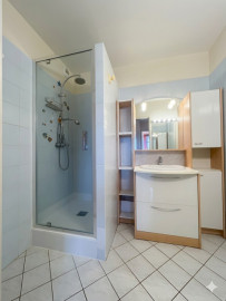 
                                                                                        Vente
                                                                                         Appartement 94 m² à vendre sur Décines Charpieu