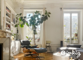 
                                                                                        Vente
                                                                                         Appartement 94m² avec parquet moulures cheminée