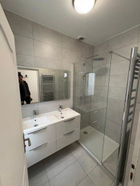 
                                                                                        Location
                                                                                         Appartement à louer Paris 11 eme