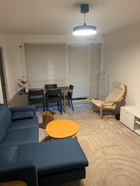
                                                                                        Location
                                                                                         Appartement agréable et pratique