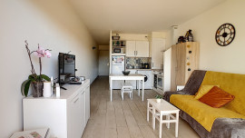 
                                                                                        Location
                                                                                         Appartement  - Appartement  - 2 pièces  - 31.0 m²