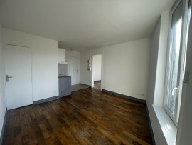 
                                                                                        Location
                                                                                         Appartement au calme