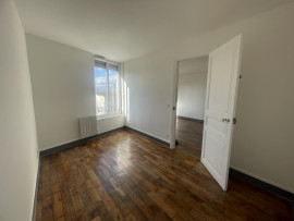 
                                                                                        Location
                                                                                         Appartement au calme