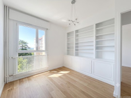 
                                                                                        Vente
                                                                                         Appartement avec 3 chambres - Ecully Vivier