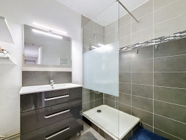 
                                                                                        Vente
                                                                                         APPARTEMENT AVEC JARDIN ET BALCON PROCHE CENTRE VILLE