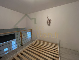 
                                                                                        Location
                                                                                         Appartement avec mansarde dans un secteur calme du centre-ville de Saint-Quentin