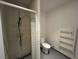 
                                                                                        Location
                                                                                         Appartement avec mansarde dans un secteur calme du centre-ville de Saint-Quentin