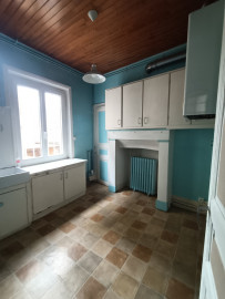 
                                                                                        Location
                                                                                         Appartement Centre-Ville 2ème étage Sarlat