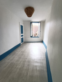 
                                                                                        Location
                                                                                         Appartement Centre-Ville 2ème étage Sarlat