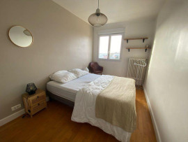 
                                                                                        Location
                                                                                         Appartement chaleureux meublé - quartier CONTRIE