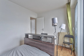 
                                                                                        Colocation
                                                                                         Appartement - Chambre 11m² - Paris - 803€/mois CC