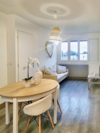 
                                                                                        Location
                                                                                         Appartement COCOONING en colocation