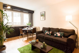 
                                                                                        Location
                                                                                         appartement comprend 1 chambre séparée