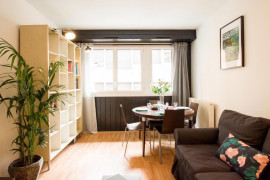 
                                                                                        Location
                                                                                         appartement comprend 1 chambre séparée