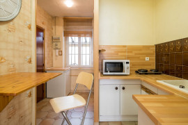 
                                                                                        Vente
                                                                                         Appartement cosy et lumineux • dans bel immeuble • très proche Universités • Lyon 7