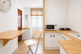 
                                                                                        Vente
                                                                                         Appartement cosy et lumineux • dans bel immeuble • très proche Universités • Lyon 7