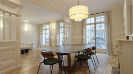 
                                                                                        Location
                                                                                         APPARTEMENT D’EXCEPTION – 3 CHAMBRES – MUETTE OCDE