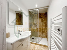 
                                                                                        Location
                                                                                         Appartement de 2 pièces en duplex meublé de 36 m² - Lumineux et Calme en Centre-Ville