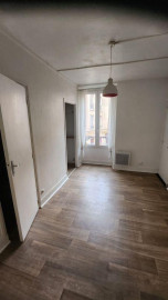 
                                                                                        Location
                                                                                         Appartement de 2 pieces quartier La Chapelle