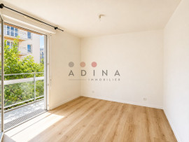 
                                                                                        Vente
                                                                                         Appartement de Deux Pièces avec Balcon