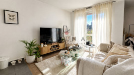 
                                                                                        Vente
                                                                                         Appartement de Deux Pièces avec Balcon