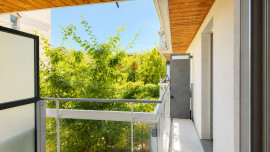 
                                                                                        Vente
                                                                                         Appartement de Deux Pièces avec Balcon