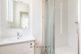 Location
                                                                                Appartement de prestige 218 m² avec dépendance