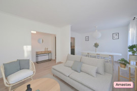 
                                                                                        Location
                                                                                         Appartement de type F4 entièrement meublé et en très bon état à Valence - 526552