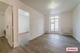 
                                                                                        Location
                                                                                         Appartement de type F4 entièrement rénové à GIVORS