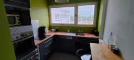 
                                                                                        Location
                                                                                         Appartement dernier étage belle vue et parking