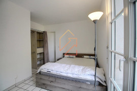 
                                                                                        Location
                                                                                         Appartement deux pièces avec jardin + parking