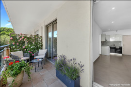 
                                                                                        Vente
                                                                                         APPARTEMENT DEUX PIECES AVEC TERRASSE
