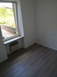 
                                                                                        Location
                                                                                         Appartement deux pièces COSNES ET ROMAIN