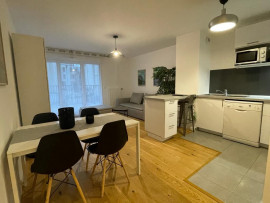 
                                                                                        Colocation
                                                                                         Appartement en colocation - 1 chambre avec salle d'eau disponible