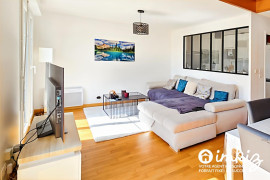 
                                                                                        Vente
                                                                                         Appartement en duplex 4 pièces