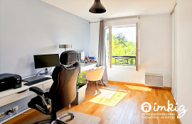 
                                                                                        Vente
                                                                                         Appartement en duplex 4 pièces