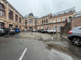 Location
Appartement en duplex dans résidence 130m2