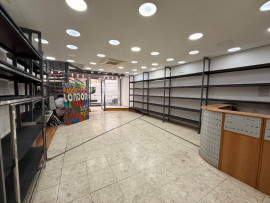 
                                                                                        Vente
                                                                                         Appartement et  local commercial - Marseille 1er