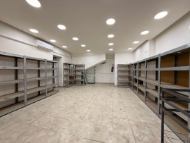 
                                                                                        Vente
                                                                                         Appartement et  local commercial - Marseille 1er