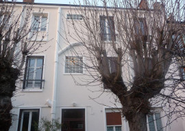 
                                                                                        Location
                                                                                         Appartement F2 en très bon état général