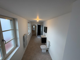 
                                                                                        Location
                                                                                         Appartement F2 lumineux de 50m² + wifi