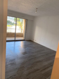 
                                                                                        Location
                                                                                         Appartement F3 vide Bastia sud