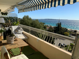 
                                                                                        Location
                                                                                         Appartement face mer cannes  saisonnier