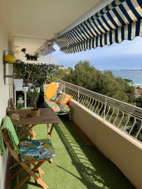 
                                                                                        Location
                                                                                         Appartement face mer cannes  saisonnier