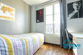 
                                                                                        Vente
                                                                                         Appartement familial 133 m² Versailles Saint-Louis