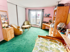 
                                                                                        Vente
                                                                                         Appartement familial 4 pièces, dernier étage, vue