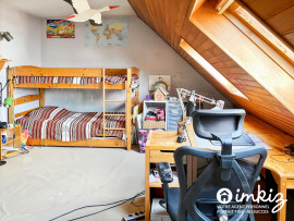 
                                                                                        Vente
                                                                                         Appartement familial 4 pièces, dernier étage, vue