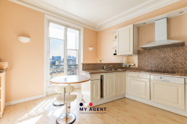 
                                                                                        Vente
                                                                                         Appartement familial avec balcon