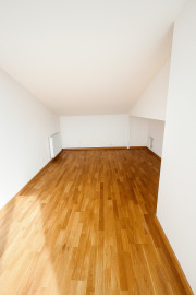 Vente
Appartement Familial de 5 Pièces à Valmy, Lyon 9ème, 2317€/mois*